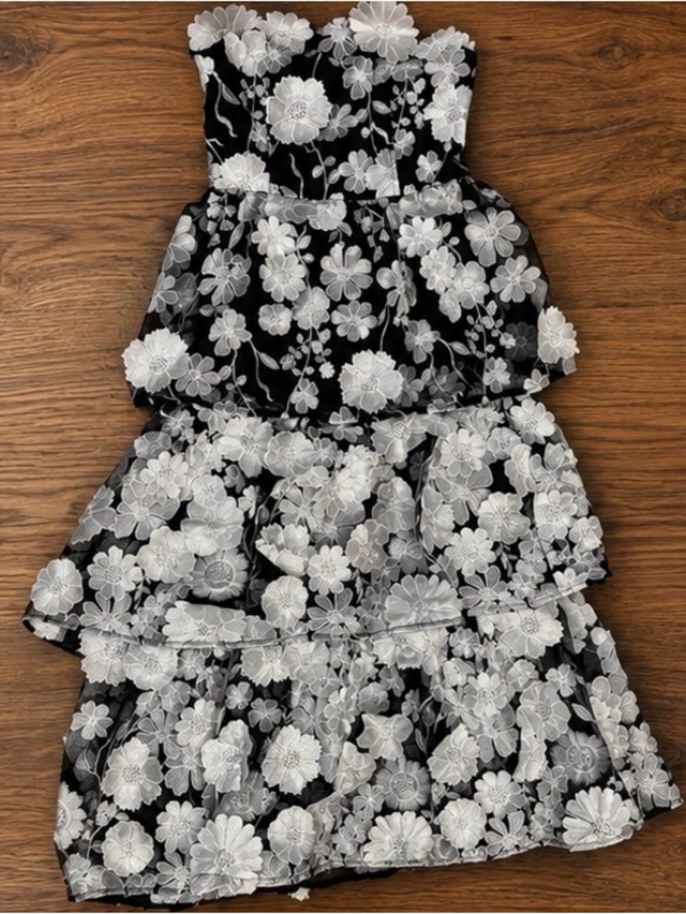Mew & Mews Black White Floral Appliqué Strapless Tiered Midi Dress Size Large